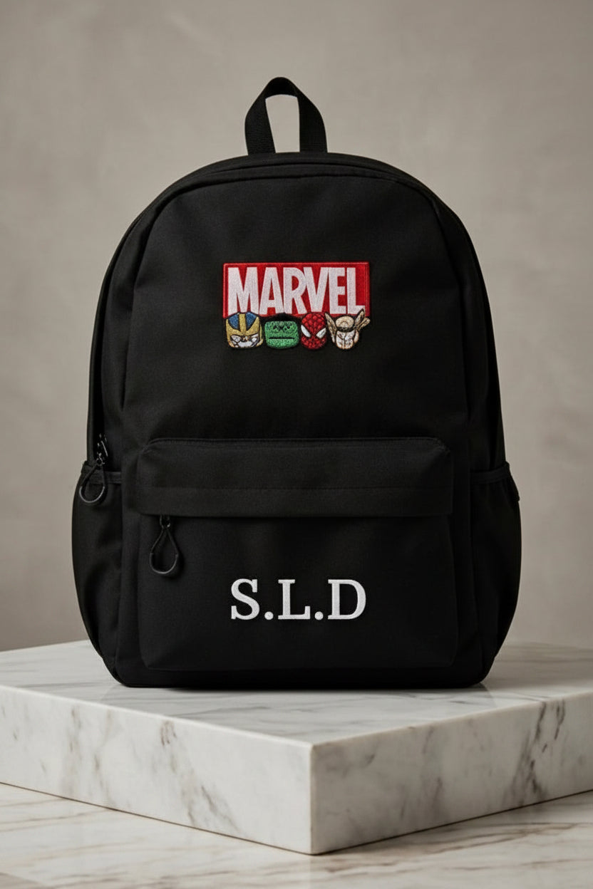 🎒 حقيبة ظهر سوداء قابلة للتخصيص - سمها ما شئت، ونحن نطرزها!